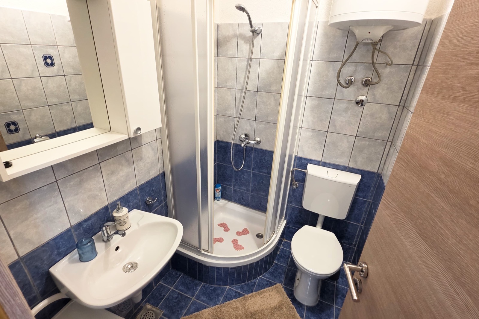 Mir bathroom