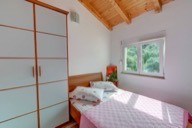 Sakarun first-floor bedroom